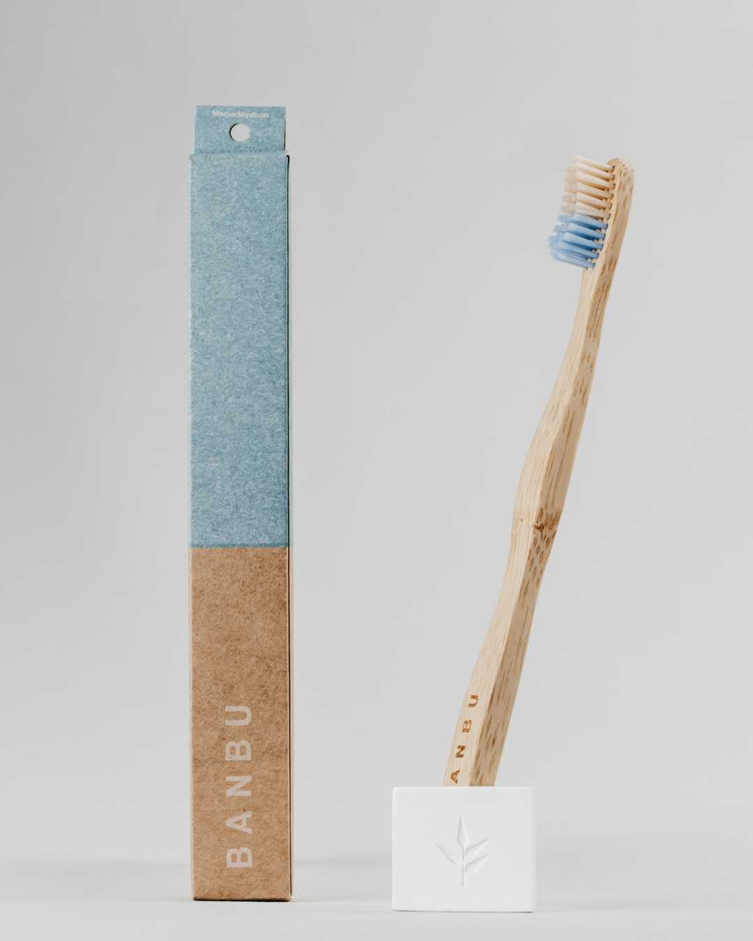 Cepillo de Dientes de Madera Cerdas Medias